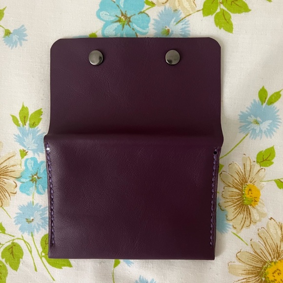 Handmade Genuine Leather Wallet - Picture 4 of 5